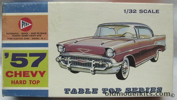 Pyro 1/32 Chevrolet 1957 Bel-Air Two Door Hardtop, C294-50 plastic model kit